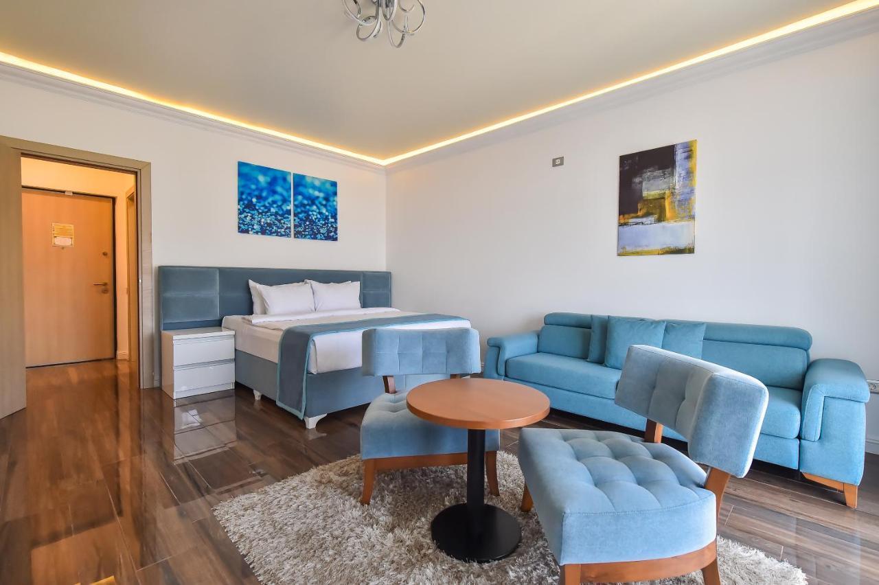 White Tower Private Apartment Beach View Mamaia Eksteriør billede