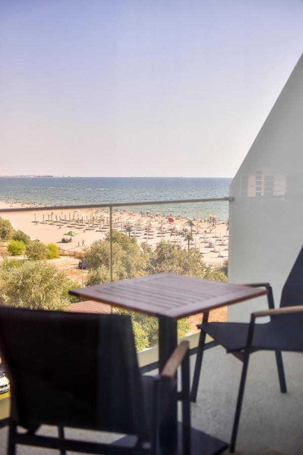 White Tower Private Apartment Beach View Mamaia Eksteriør billede